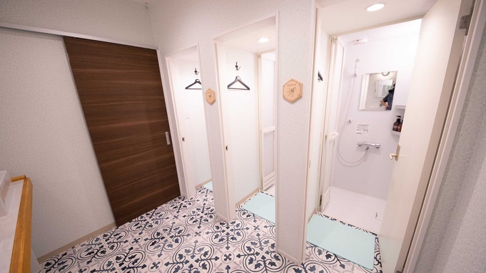 【個室・素泊まり】東京から約2時間。様々なロケ地として人気の館山に建つお洒落なホステルで小旅行